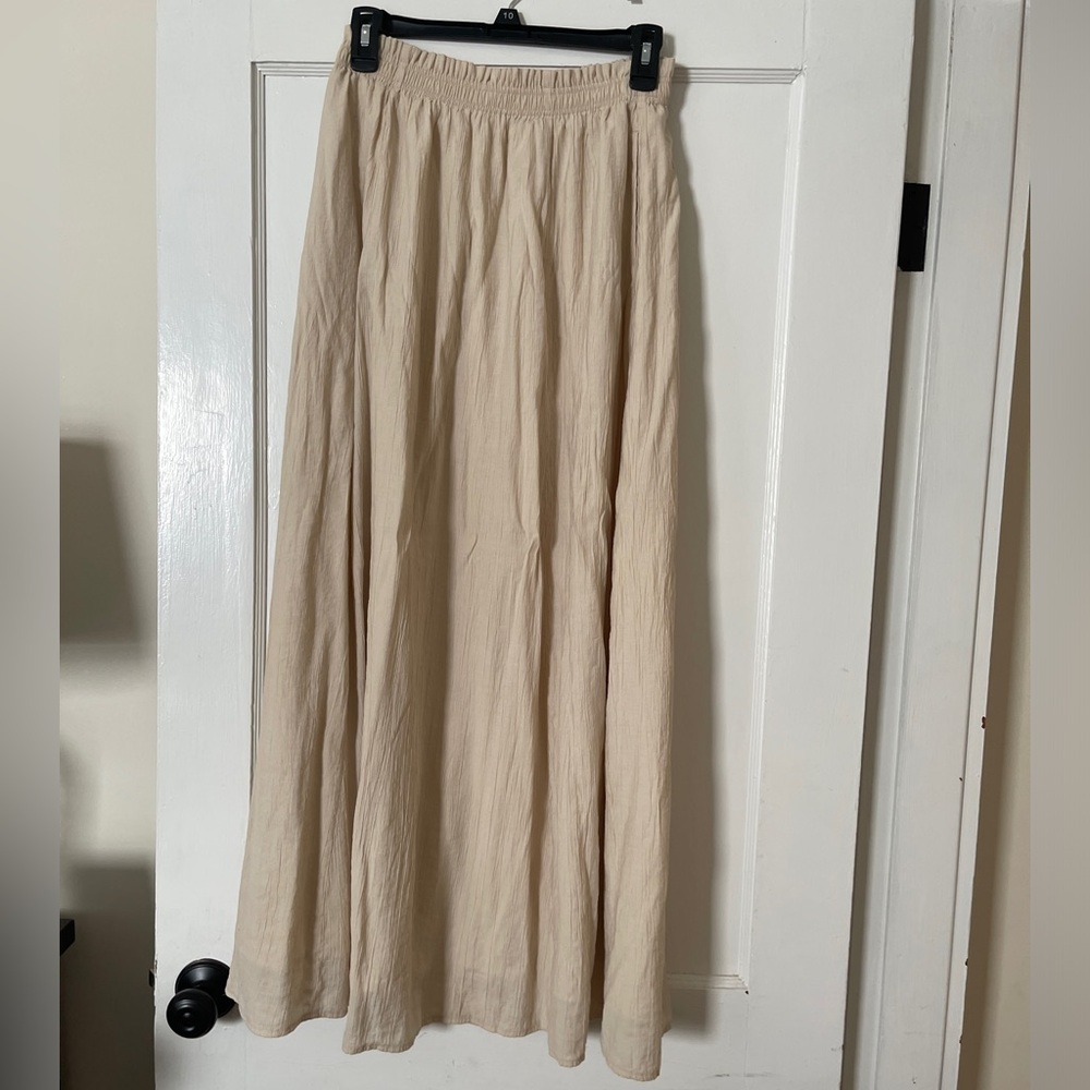 Abercrombie and Fitch Cream Maxi Skirt in Elegant Gauze Size Medium